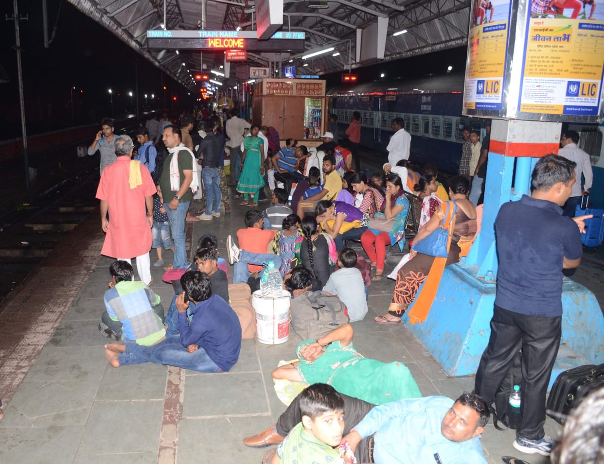 16 hours late trains, passenger suffering