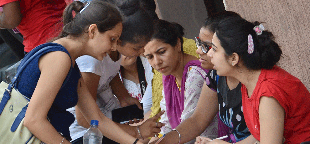 indian railway changed age limit rule for 90000 posts recruitment