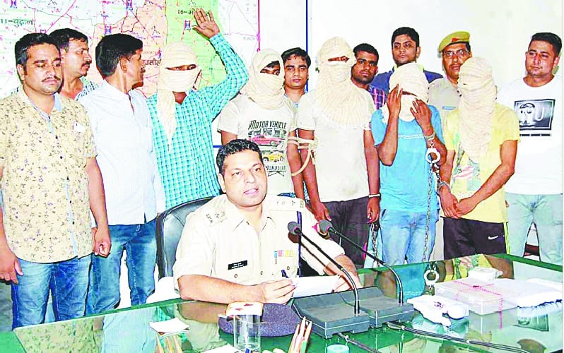 Interstate gang of five robbers arrested