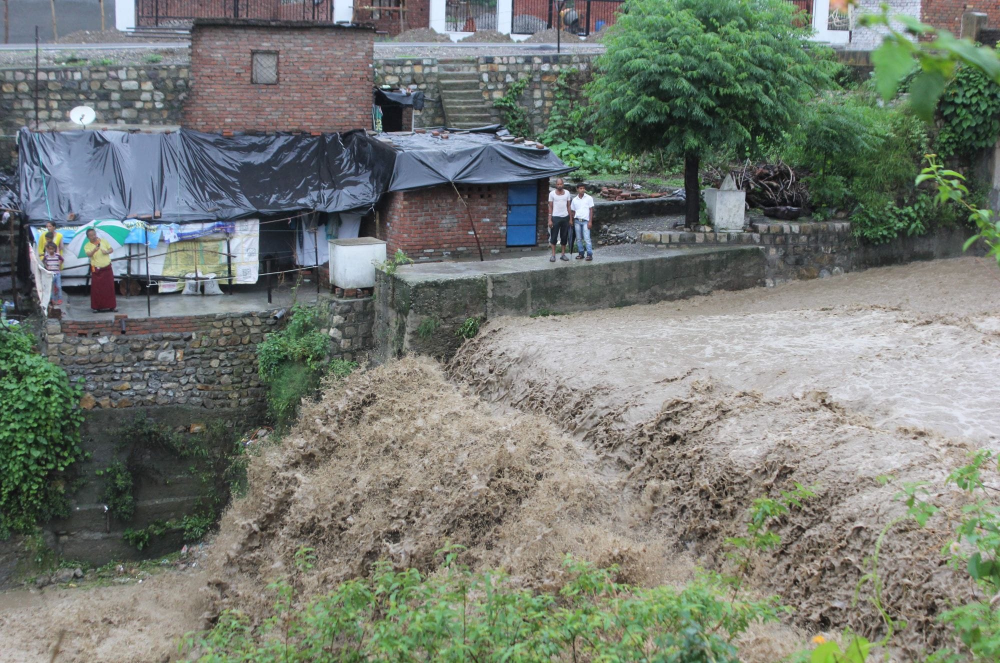 uttarakhand rivers water level increased fast, alert