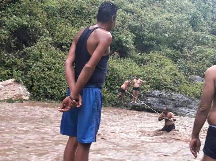 Ten tourists stranded in flooded river in Delhi, evacuated