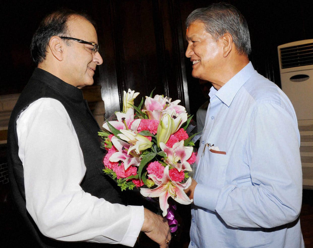harish rawat met finance minister arun jaitley.