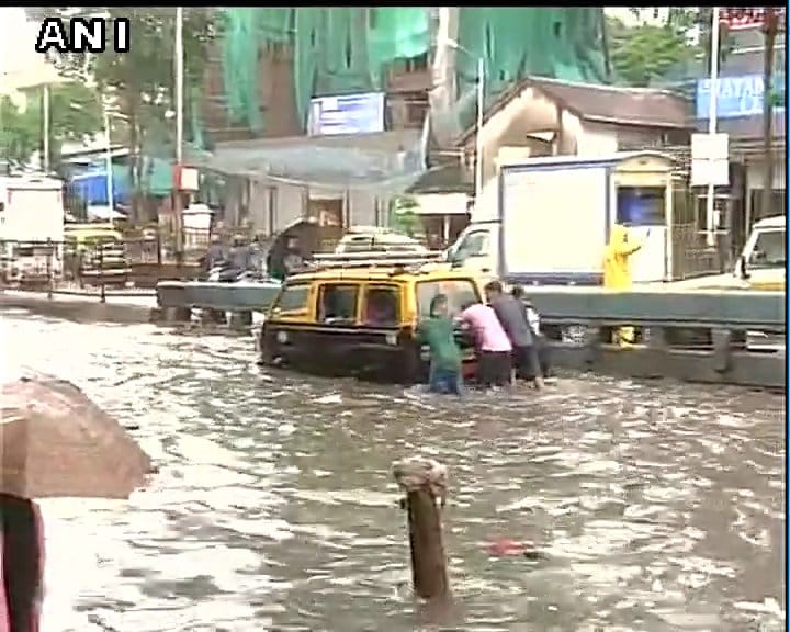 Heavy rain causes water logging in various parts of Mumbai causing