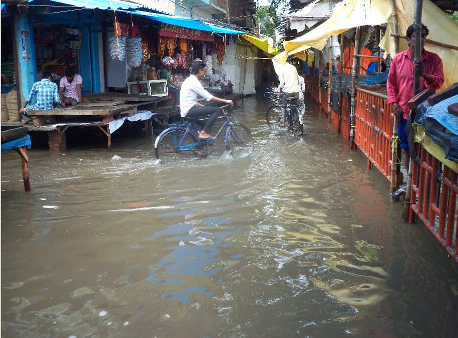 Rain occurred at many places in the city and villages waterlogging