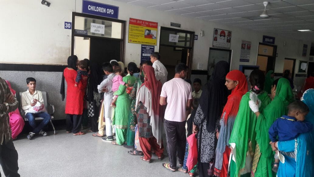 reaction in emergency ward at rajouri hospital