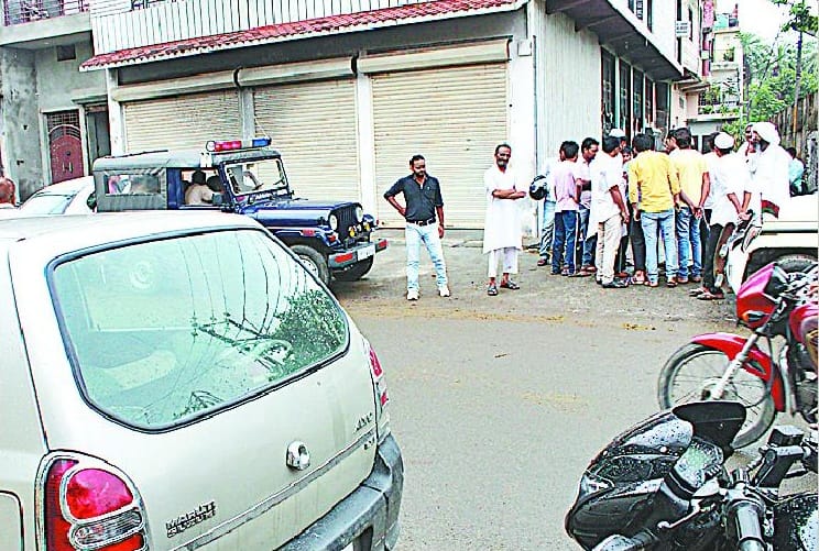 Accused of murder hidden in SP leader's house 