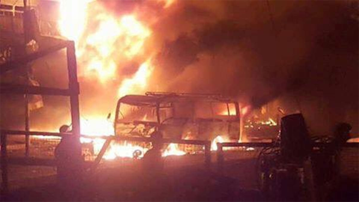 many people injured in two bomb blasts in bagdad