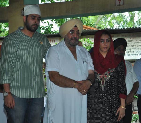 army man funeral, daljit singh randhava funeral, second world war hero funeral, hoshiarpur, punjab