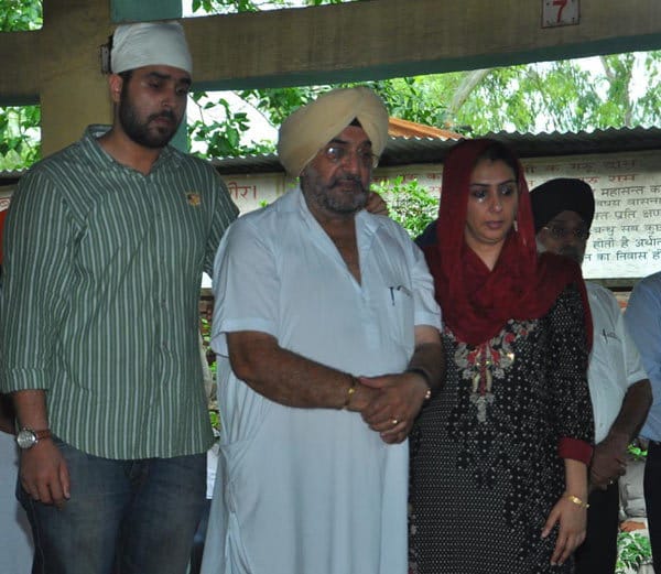 army man funeral, daljit singh randhava funeral, second world war hero funeral, hoshiarpur, punjab