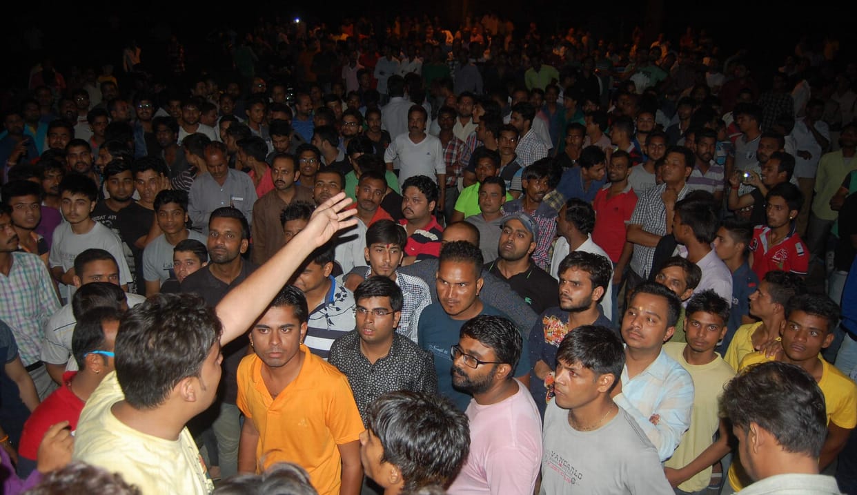 People bitten by a commotion in Kotwali Jwalapur