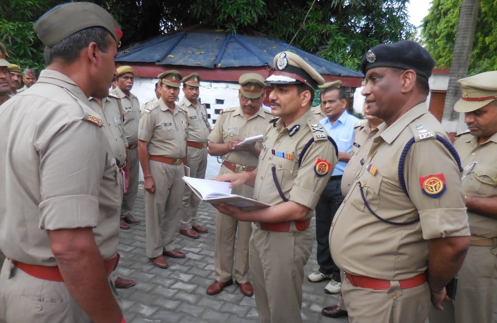 criminals photo posted on police stations
