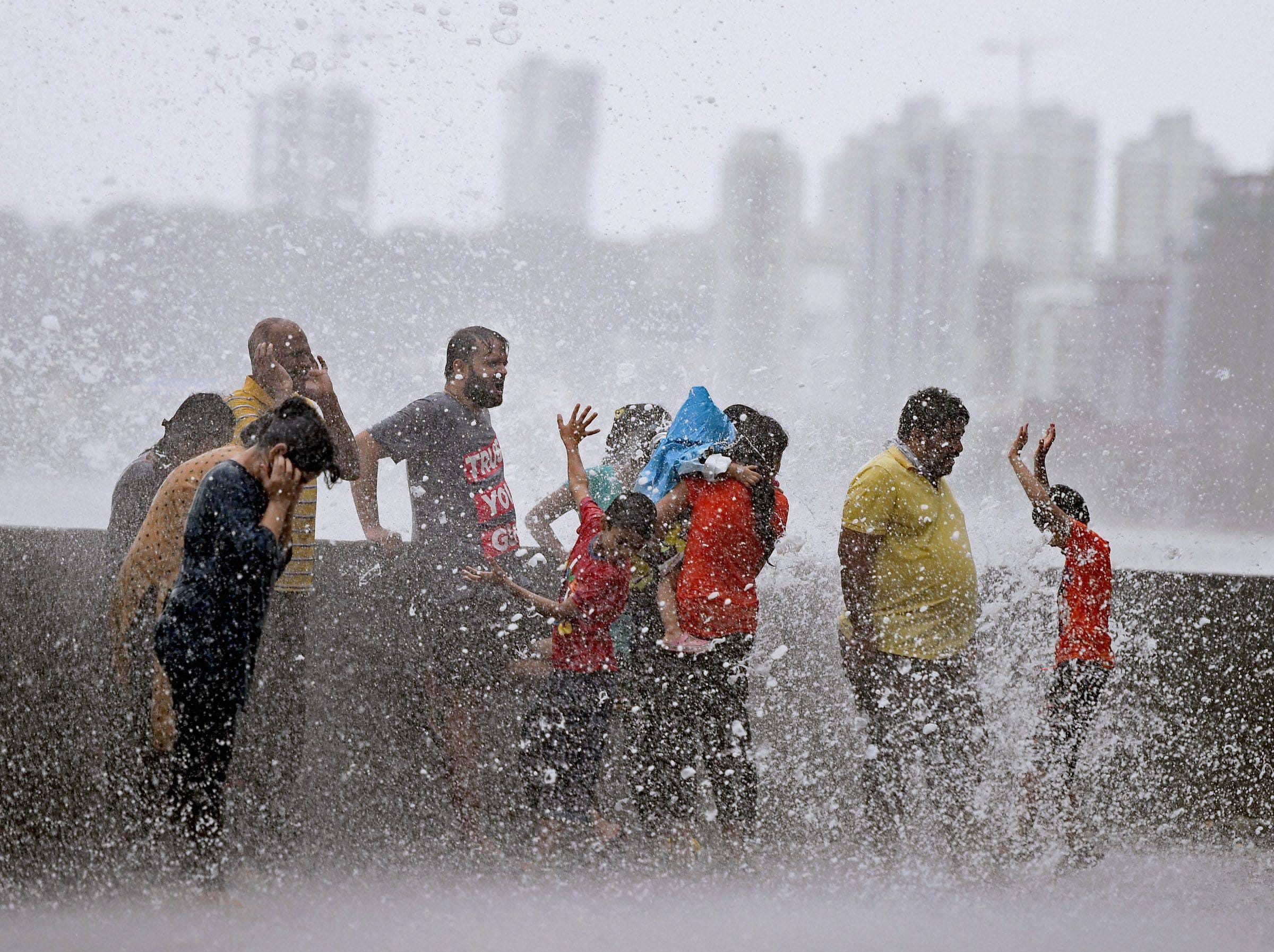 High tide at Gateway of India in Mumbai