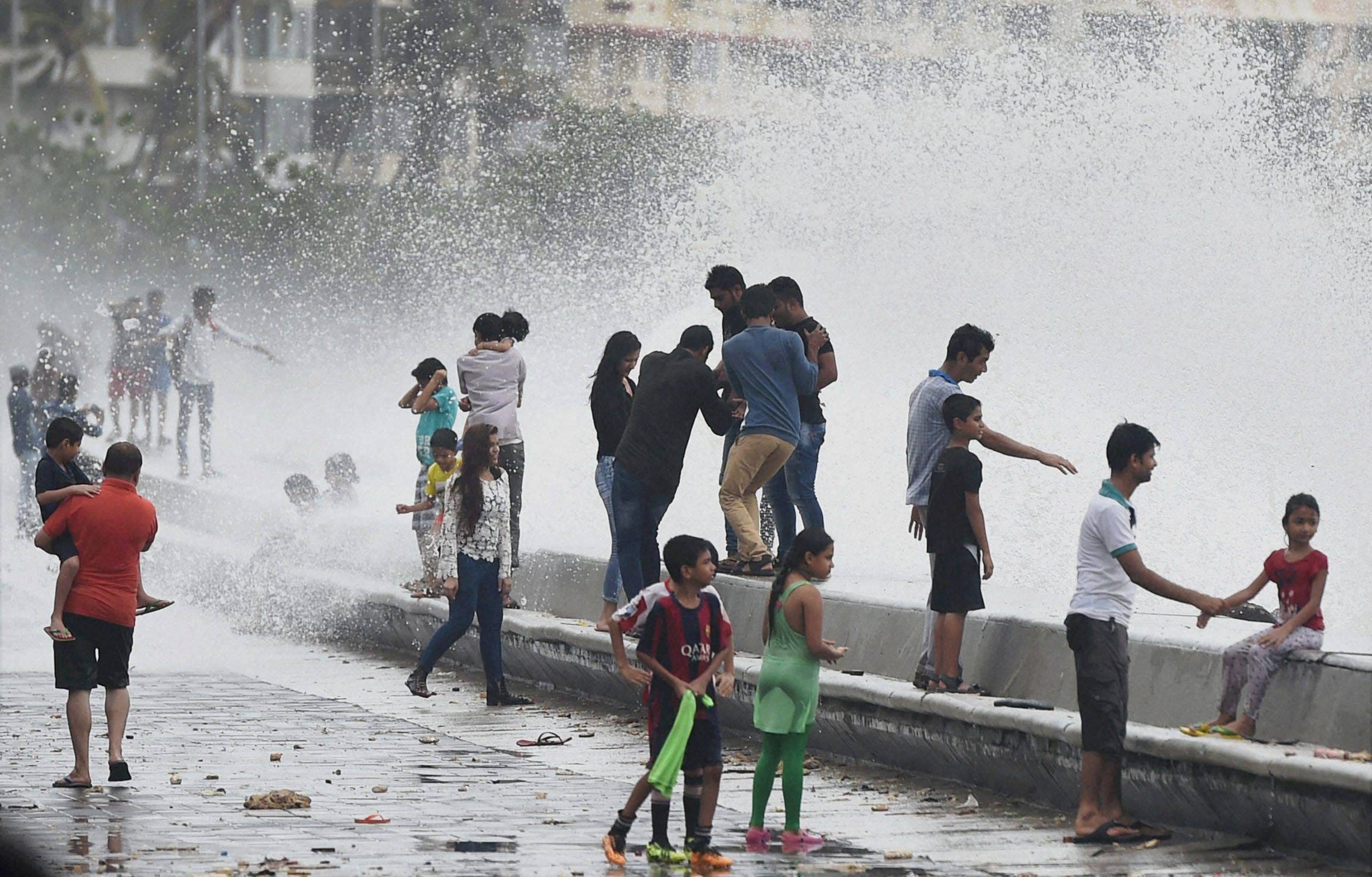 High tide at Gateway of India in Mumbai