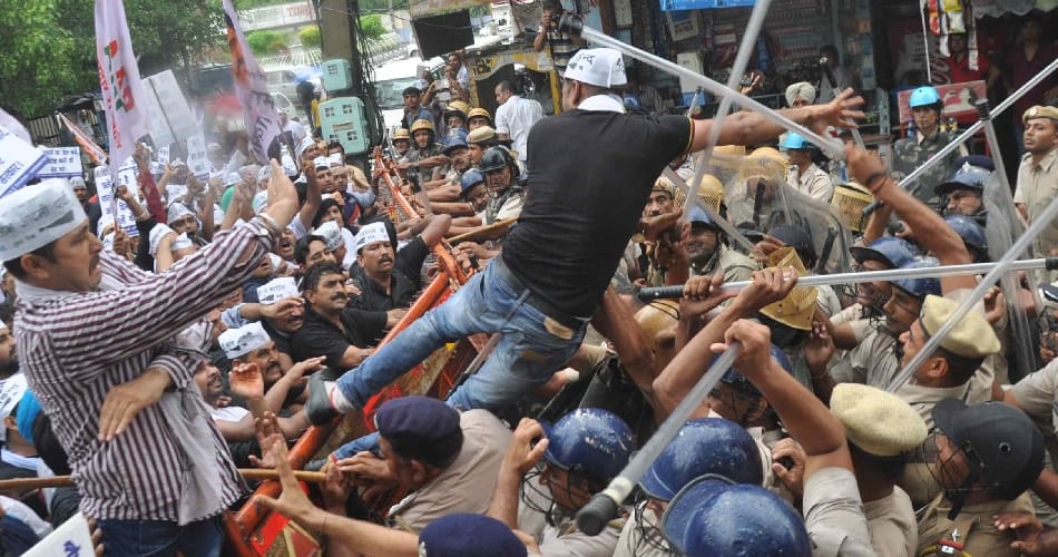 aam admi party workers protest in roahtak, police lathicharge