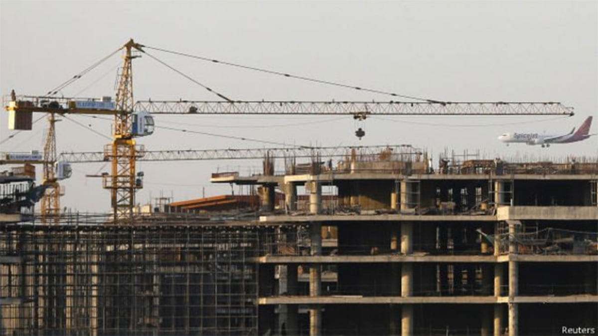 who are those people who purchase costly houses