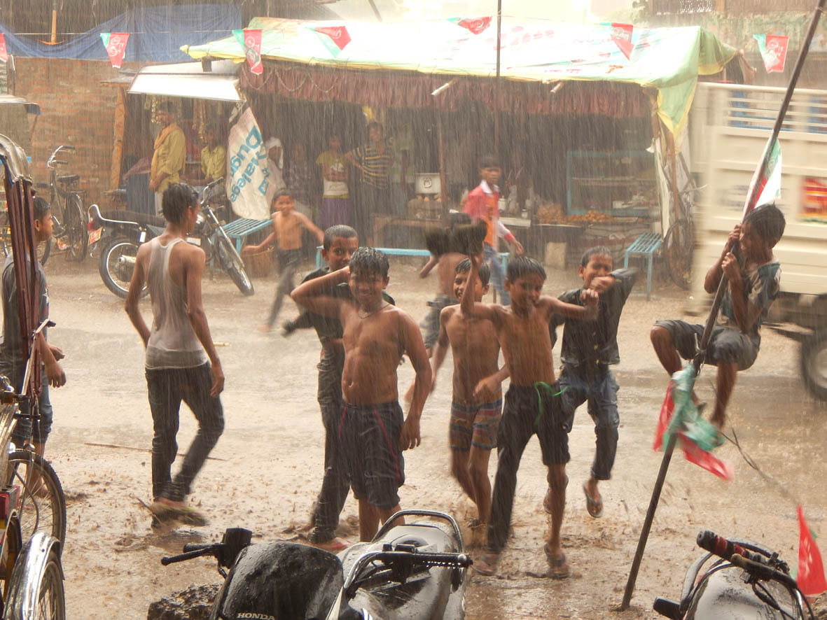 Jhamajham barish ne pahuchayi rahat