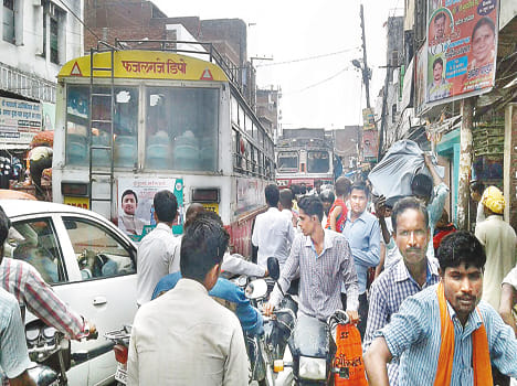In the town of Jam ladder dredge, people upset