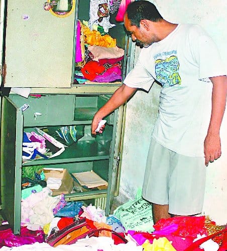 Not open -law 's house robbery , theft was the home of brother