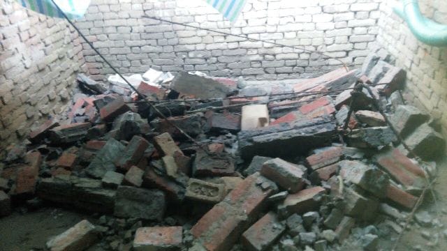 house ceiling fall, no one injured