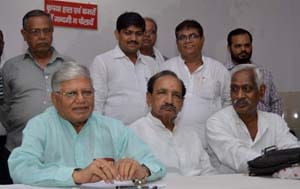 Shiv Gopal addressed employee at allahabad