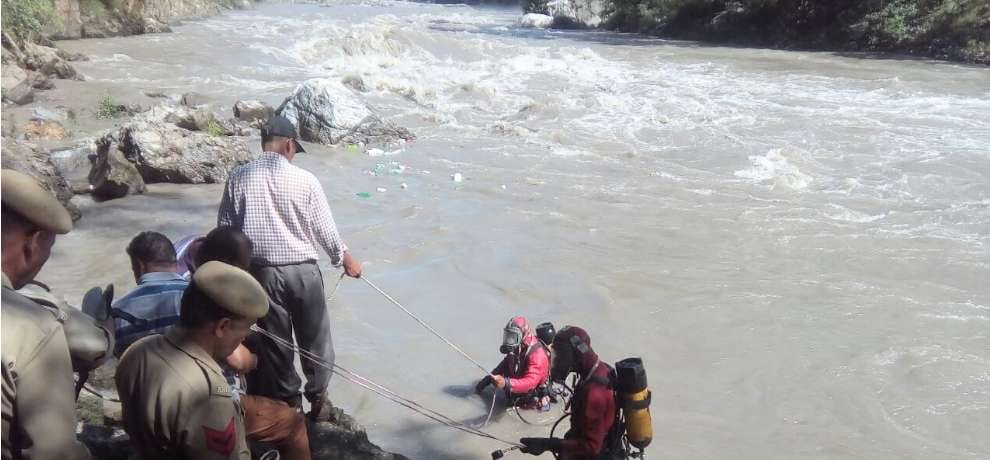Five missing after car swept away in beas river