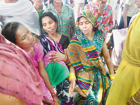  The current death of a worker, Hungama