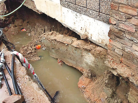 Houses were dug to drain sinks