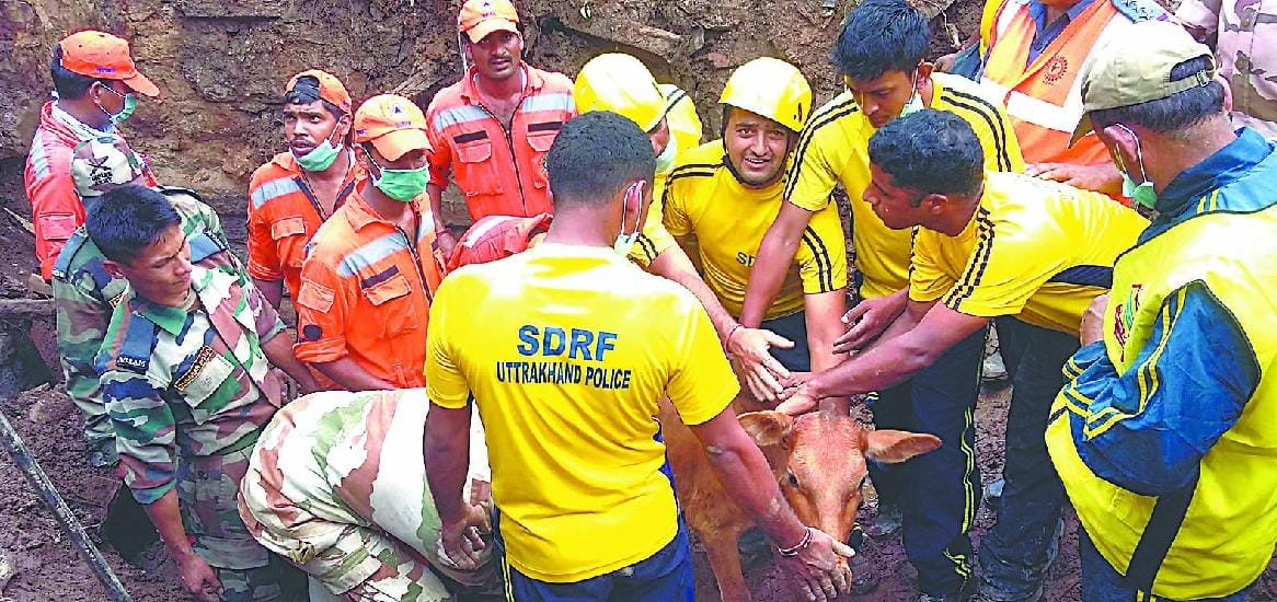 Four more bodies were pulled from the rubble in Bstdi