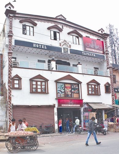  game of blackmailing in New Agra's hotel