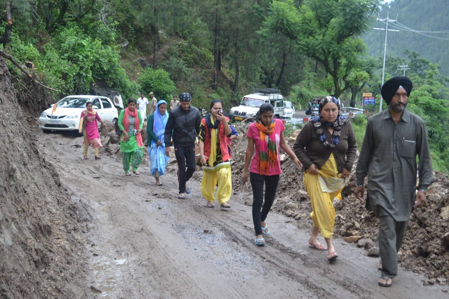road become dangerous in uttarakhand