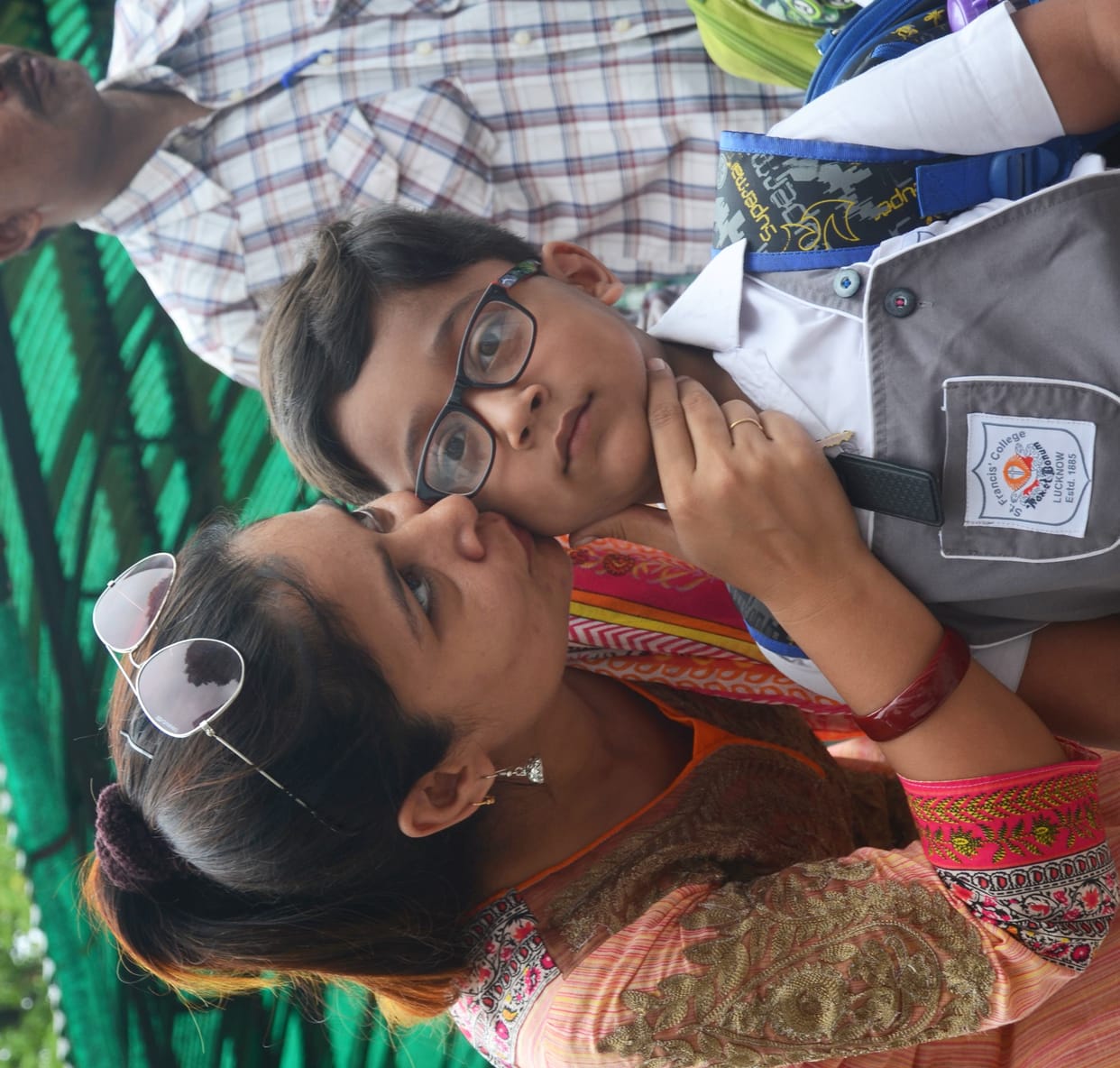 app will inform parents about kids school attendance  