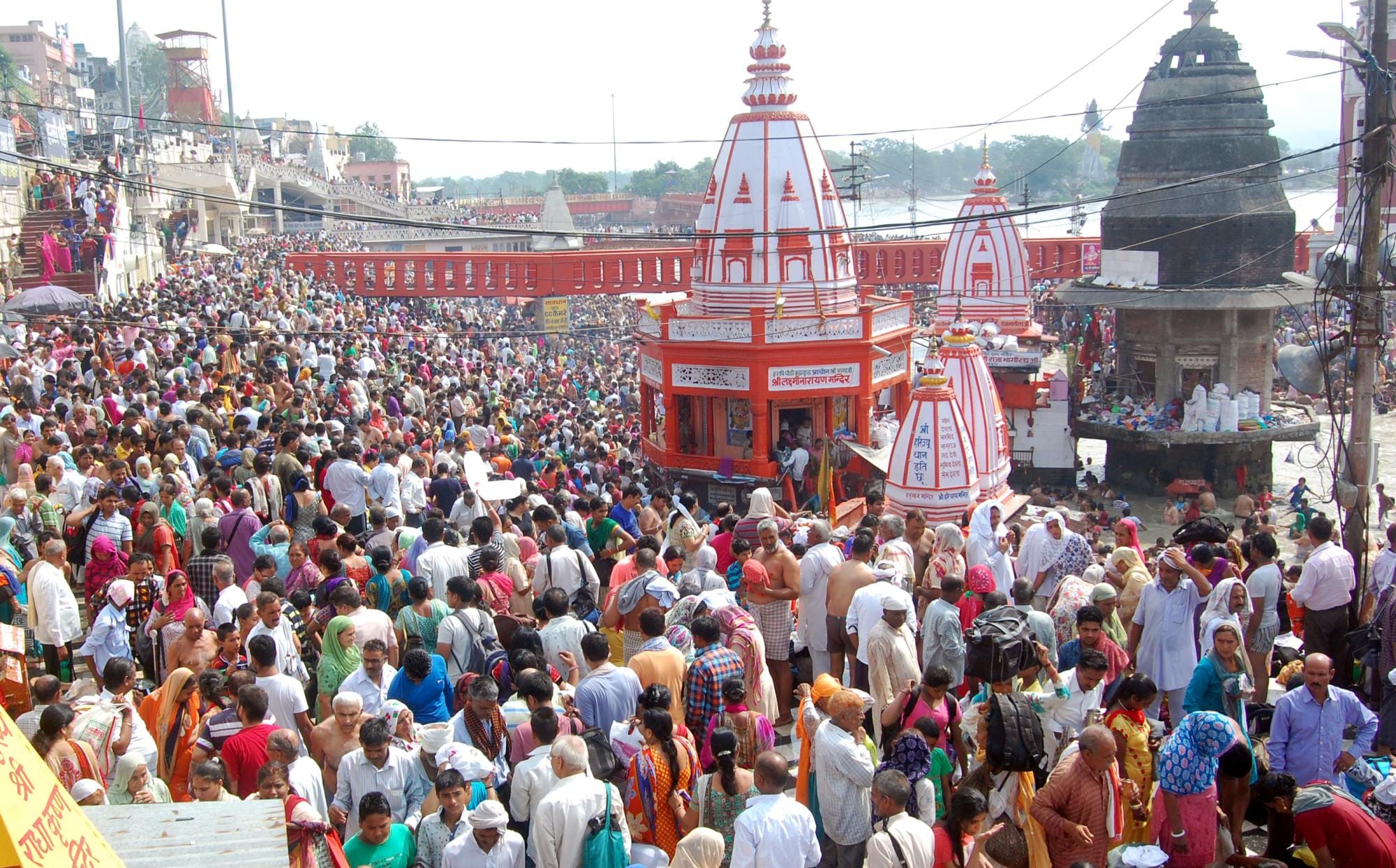 kumbh shahi snan 2019 in brahma kund