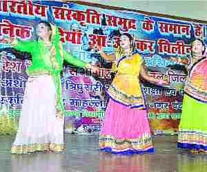 Kathak artist stage a good show.