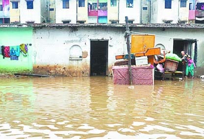 Jmajm district roads were overflowing rain