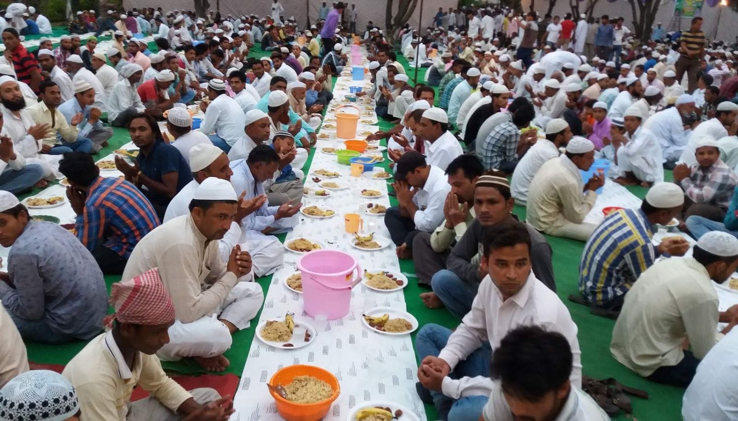 Uttarakhand CM harish rawat went in roza iftar program