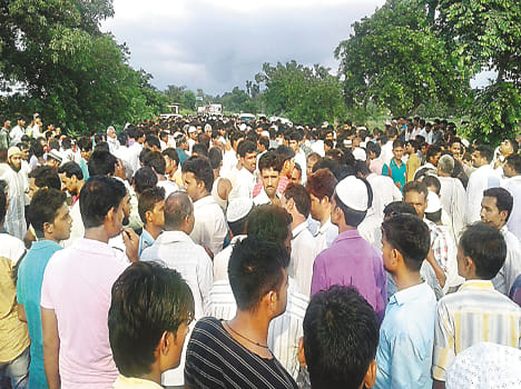 Bus collision killed two Urdu teachers