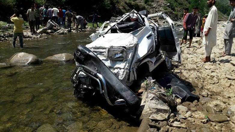road accident at banihal kills 3