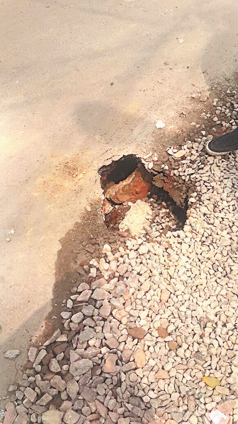 Rain waterlogged again, Kaila kiln embedded in the road