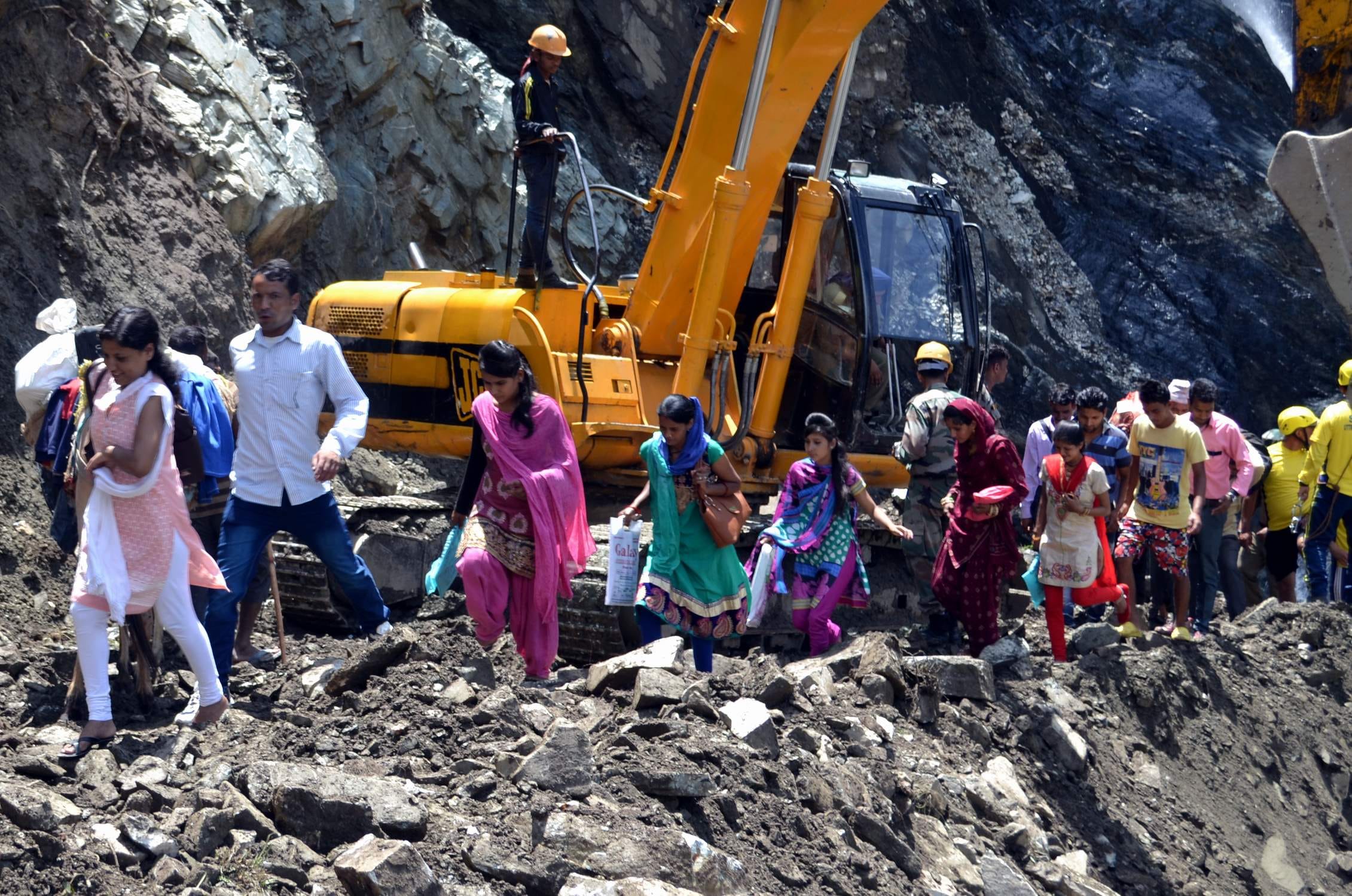 danger zone on badrinath highway.