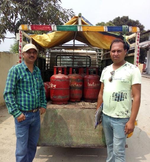 fourteen domectic gas cylanders captured