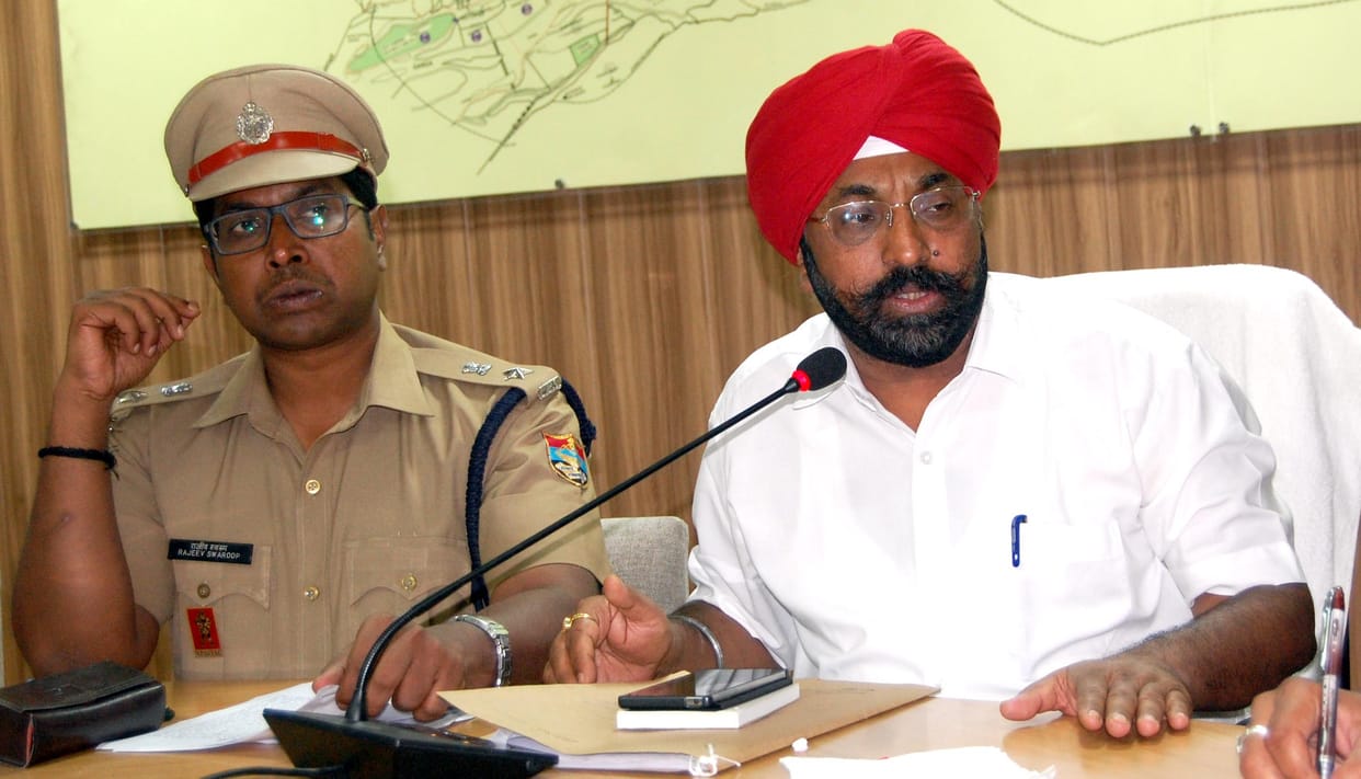 Kanwar Yatra restrict the use of Trident and DJ