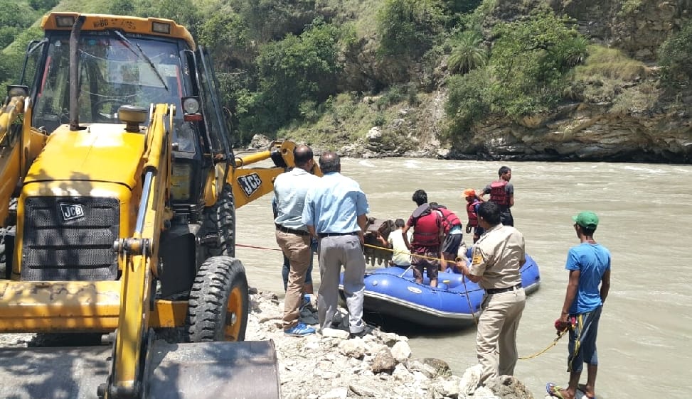 Nano Car recovered from Beas River.