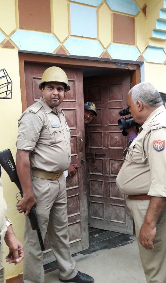 A man get shot in Kakori in Lucknow.
