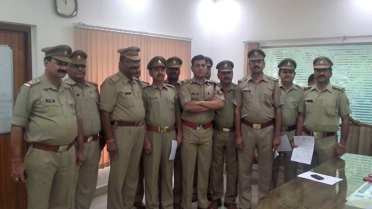 ig zone a satish ganesh honors police  in lucknow