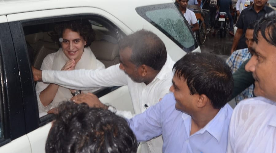 priyanka vadra attends uma shankar funeral