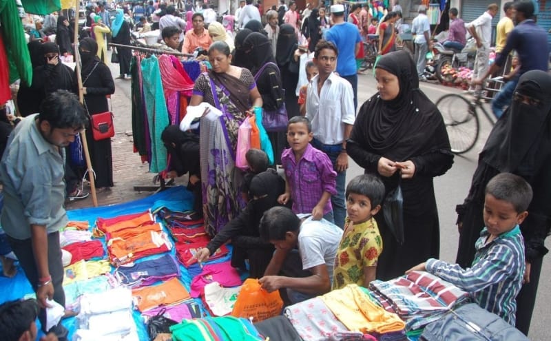 The final touch is engaged in preparations for Eid Municipality