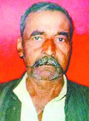 Manohar also wounded died in the village, stress