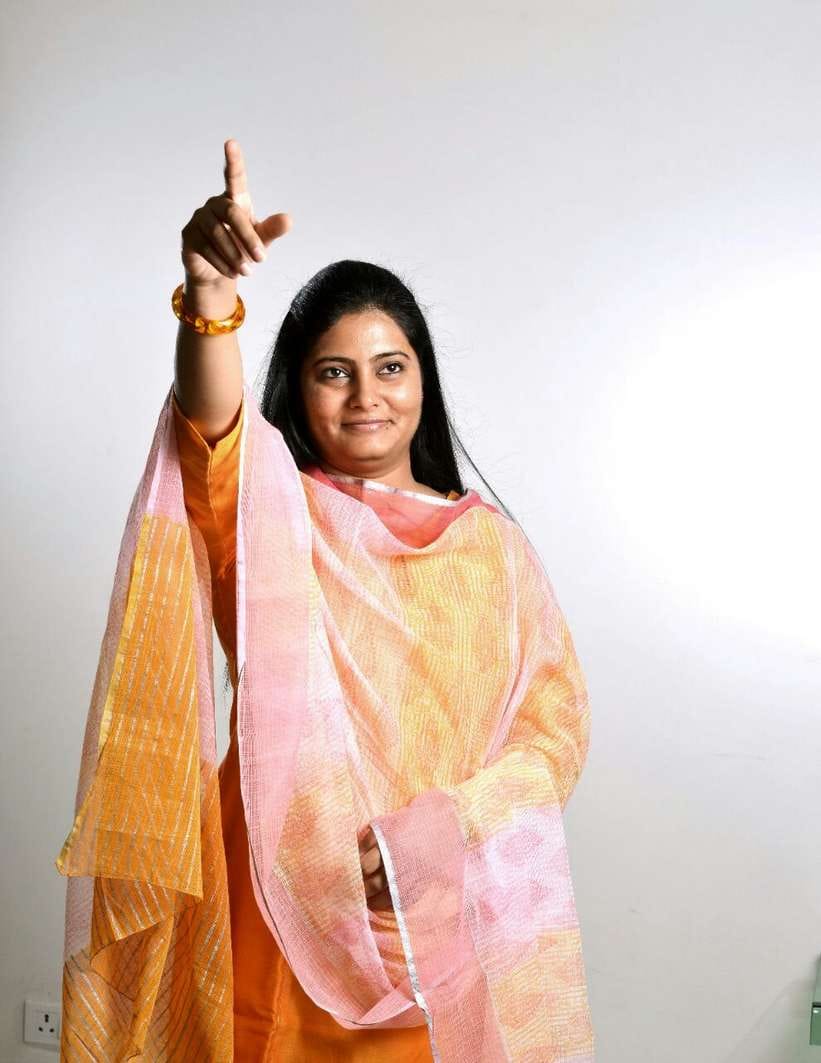congress can trying to woo kurmis with hardik patel