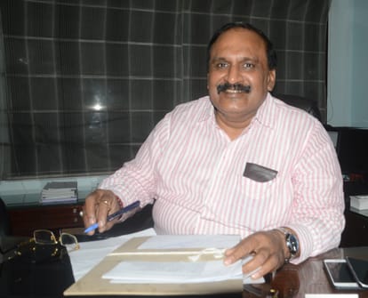 Deepak Singhal new chief secretary of Uttar Pradesh.