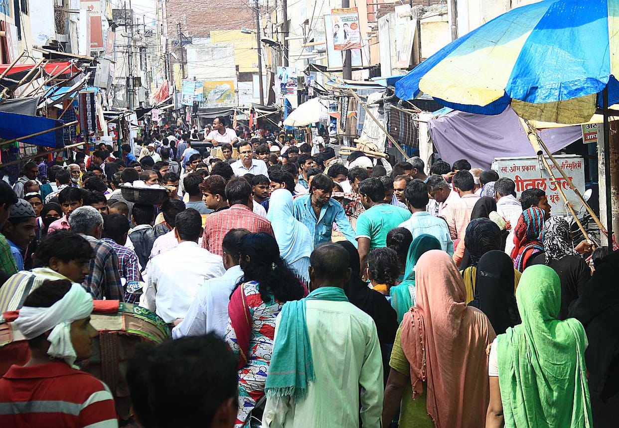 Eid-ul- Fitr today , The market is lively